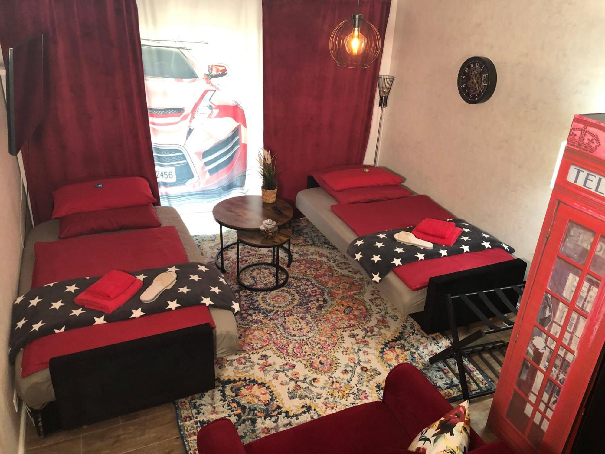 Stylisches Maybach Appartement Mit Terrasse Fuer 5 Personen, 5 Betten, Grosse Kochinsel, Homeoffice Mit 250Mbit Wlan Aidlingen Eksteriør bilde
